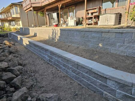 ayala-landscapes-construction-llc-retaining-wall-pavers-11