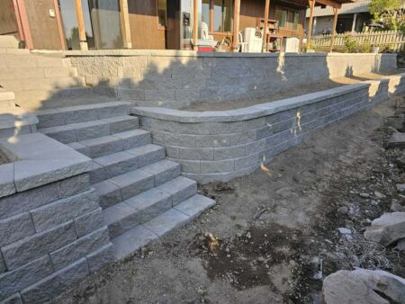 ayala-landscapes-construction-llc-retaining-wall-pavers-6